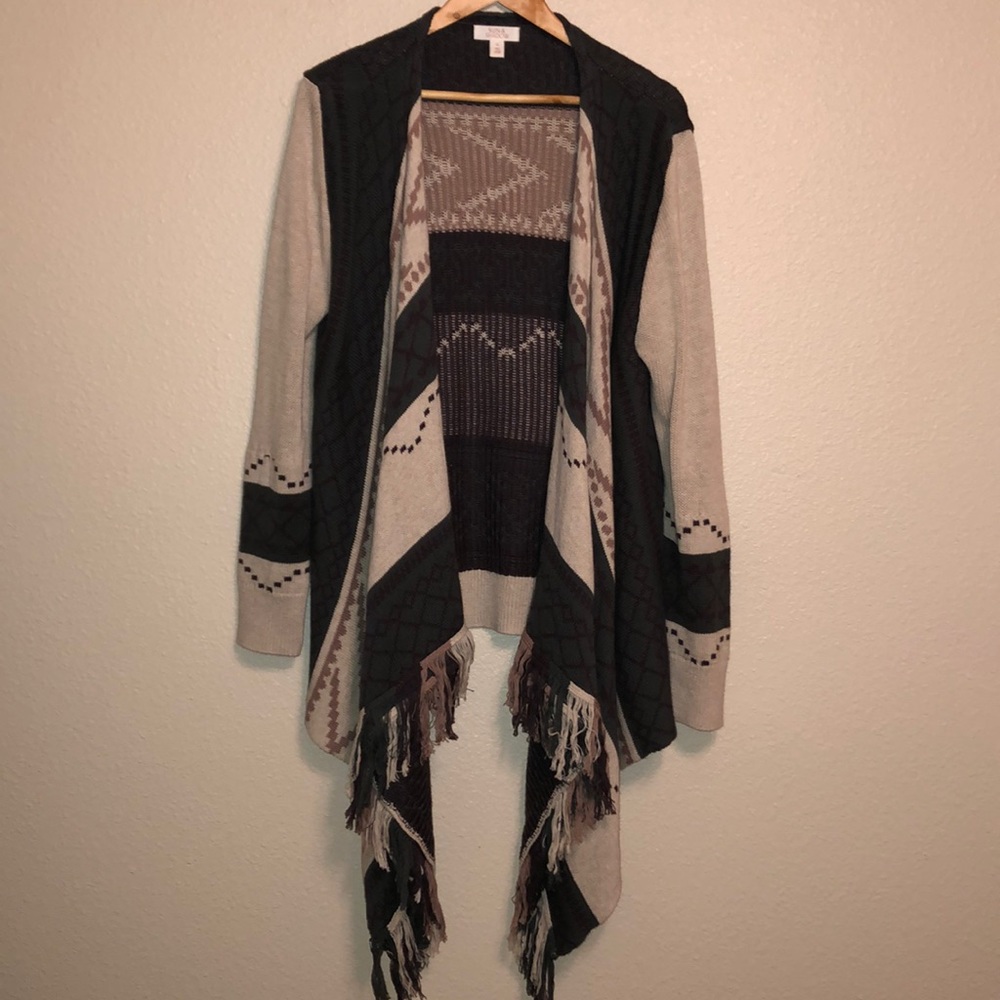 NWOT Sun & Shadow Drape Front Cardigan